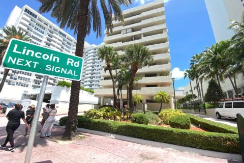 Condominio en alquiler en Miami Beach, Florida, 2 dormitorios, 83.8 m2 № 1375589 - foto 28