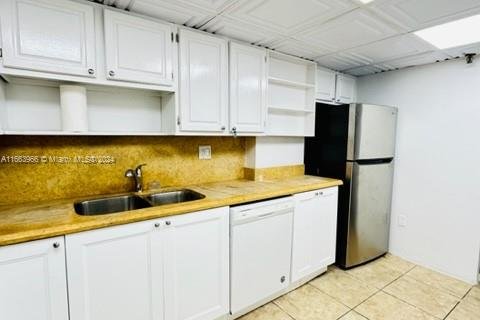 Condominio en alquiler en Miami Beach, Florida, 2 dormitorios, 83.8 m2 № 1375589 - foto 13