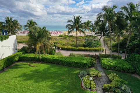 Condominio en alquiler en Miami Beach, Florida, 2 dormitorios, 83.8 m2 № 1375589 - foto 26