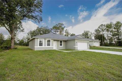 House in Ocala, Florida 4 bedrooms, 169.73 sq.m. № 1416751 - photo 1