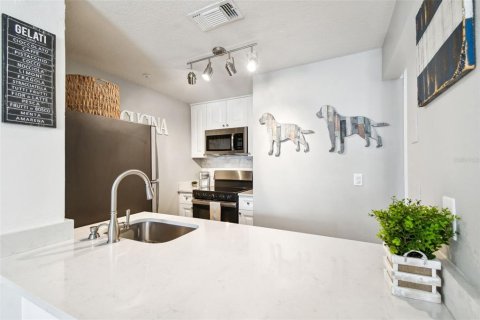 Condominio en venta en Tampa, Florida, 1 dormitorio, 56.11 m2 № 1403274 - foto 7