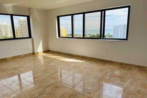 Condo in Key Biscayne, Florida, 3 bedrooms  № 1305605 - photo 8