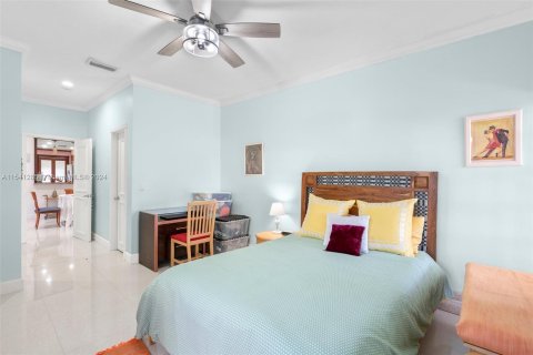 Condo in Pembroke Pines, Florida, 2 bedrooms  № 1040456 - photo 14