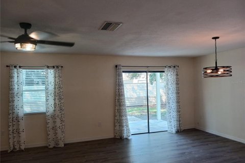 Casa en venta en Lakeland, Florida, 3 dormitorios, 163.51 m2 № 1028073 - foto 6