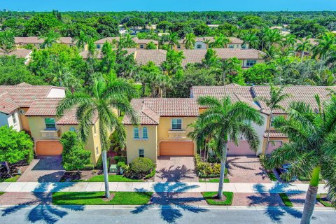 Adosado en venta en Palm Beach Gardens, Florida, 3 dormitorios, 161.09 m2 № 1207313 - foto 13