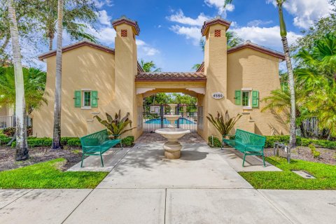 Touwnhouse à vendre à Palm Beach Gardens, Floride: 3 chambres, 161.09 m2 № 1207313 - photo 4