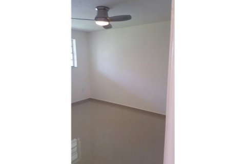 Condominio en venta en Miami, Florida, 1 dormitorio, 74.32 m2 № 1075648 - foto 11