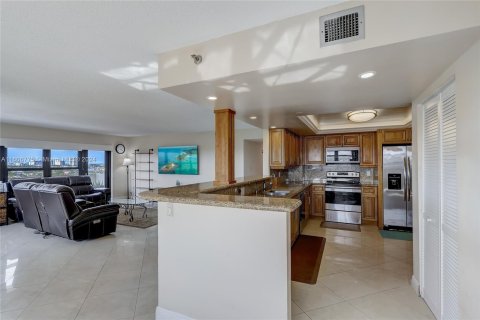 Condo in Fort Lauderdale, Florida, 2 bedrooms  № 1227534 - photo 22