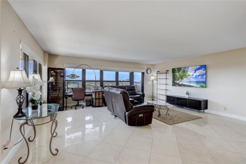 Copropriété à vendre à Fort Lauderdale, Floride: 2 chambres, 125.51 m2 № 1227534 - photo 15