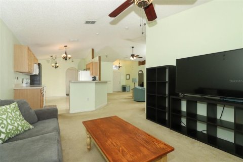 Casa en venta en Apopka, Florida, 3 dormitorios, 132.2 m2 № 1342925 - foto 11