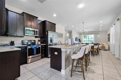 Villa ou maison à vendre à Kissimmee, Floride: 8 chambres, 315.96 m2 № 1342892 - photo 3