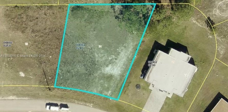 Land in Lehigh Acres, Florida № 1381608