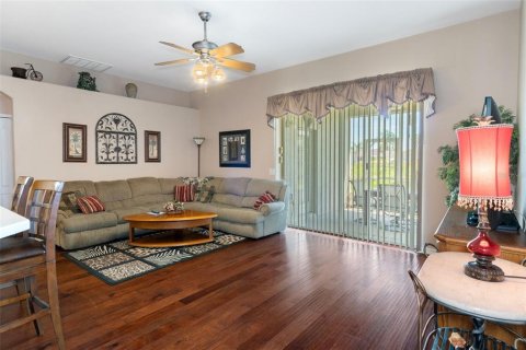 House in Trinity, Florida 4 bedrooms, 192.68 sq.m. № 1419525 - photo 4