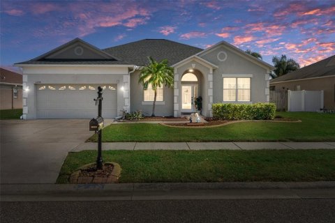 House in Trinity, Florida 4 bedrooms, 192.68 sq.m. № 1419525 - photo 1