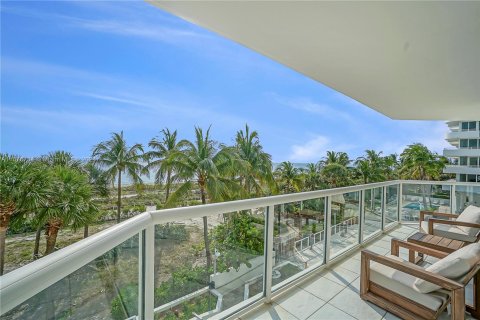 Copropriété à vendre à Surfside, Floride: 3 chambres, 179.3 m2 № 1401467 - photo 29