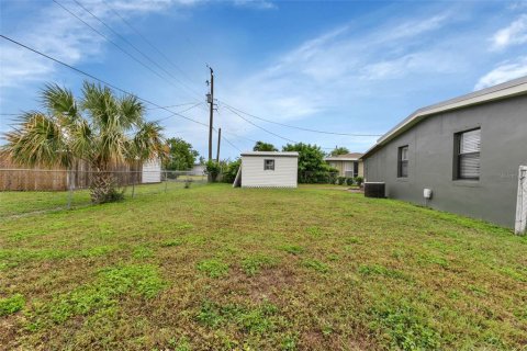 House in Port Charlotte, Florida 3 bedrooms, 112.13 sq.m. № 1057484 - photo 9