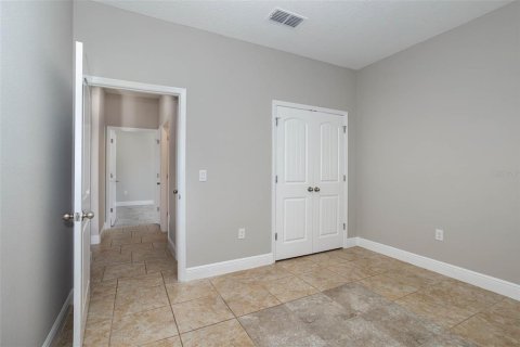 Villa ou maison à vendre à Kissimmee, Floride: 4 chambres, 189.33 m2 № 1327237 - photo 10