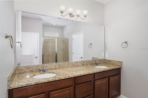 Villa ou maison à vendre à Kissimmee, Floride: 4 chambres, 189.33 m2 № 1327237 - photo 6