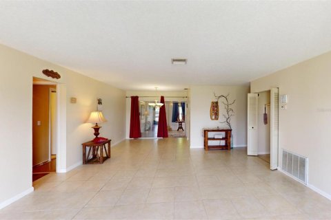 House in Port Charlotte, Florida 2 bedrooms, 114.55 sq.m. № 1327279 - photo 5