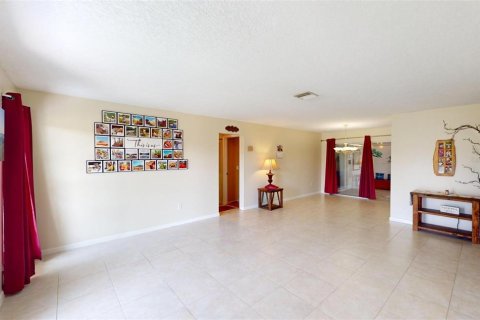 House in Port Charlotte, Florida 2 bedrooms, 114.55 sq.m. № 1327279 - photo 7