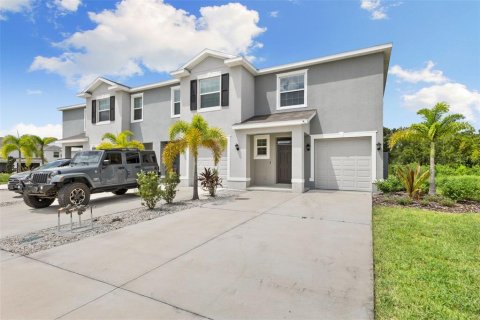 Touwnhouse à vendre à Bradenton, Floride: 3 chambres, 162.11 m2 № 1359701 - photo 2