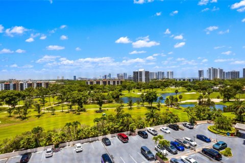 Condo in Aventura, Florida, 2 bedrooms  № 1241731 - photo 29