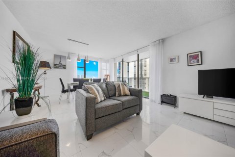 Copropriété à vendre à Aventura, Floride: 2 chambres, 121.98 m2 № 1241731 - photo 9