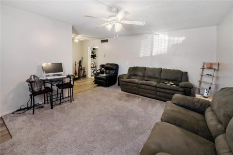 Condo in Winter Haven, Florida, 1 bedroom  № 1220274 - photo 5