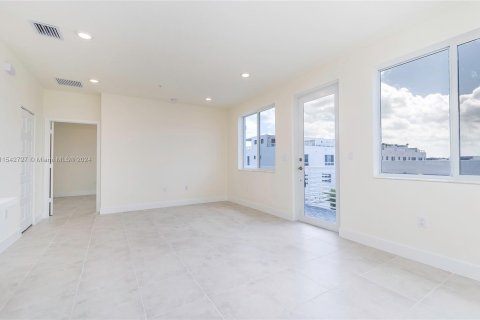 Condominio en venta en Doral, Florida, 3 dormitorios, 102.38 m2 № 1040229 - foto 8