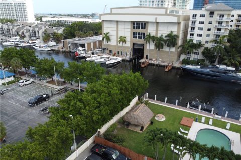 Condo in Fort Lauderdale, Florida, 2 bedrooms  № 1294017 - photo 19