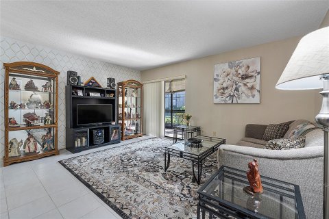 Copropriété à vendre à Tamarac, Floride: 2 chambres, 78.13 m2 № 1070451 - photo 16