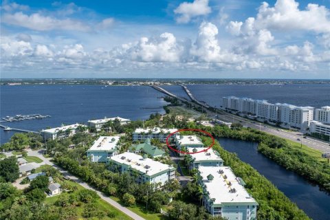 Copropriété à vendre à Punta Gorda, Floride: 3 chambres, 163.42 m2 № 1334272 - photo 30