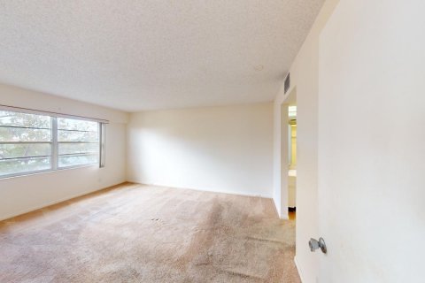 Condominio en venta en Pembroke Pines, Florida, 2 dormitorios, 110.74 m2 № 1036128 - foto 12