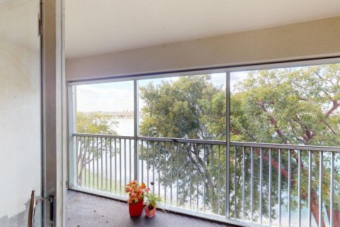 Condominio en venta en Pembroke Pines, Florida, 2 dormitorios, 110.74 m2 № 1036128 - foto 1