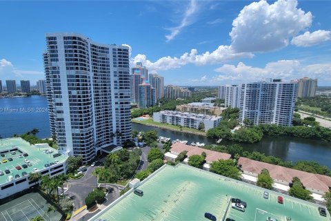 Condo in Aventura, Florida, 2 bedrooms  № 1412320 - photo 4