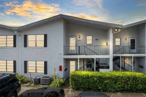 Copropriété à vendre à Orlando, Floride: 2 chambres, 96.06 m2 № 1301533 - photo 11