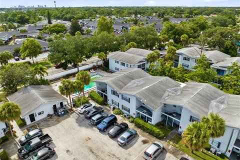 Copropriété à vendre à Orlando, Floride: 2 chambres, 96.06 m2 № 1301533 - photo 7