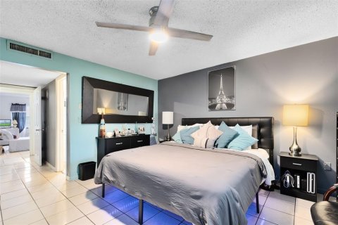 Copropriété à vendre à Orlando, Floride: 2 chambres, 96.06 m2 № 1301533 - photo 24