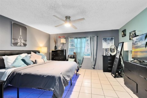 Copropriété à vendre à Orlando, Floride: 2 chambres, 96.06 m2 № 1301533 - photo 23