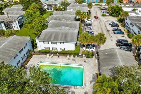 Copropriété à vendre à Orlando, Floride: 2 chambres, 96.06 m2 № 1301533 - photo 9