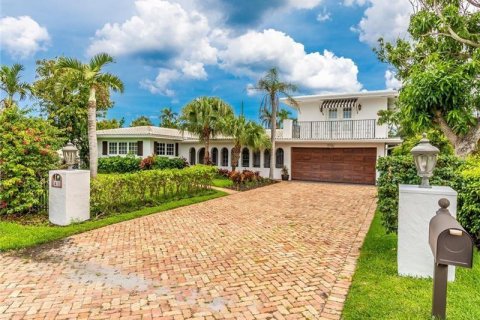 Villa ou maison à louer à Pompano Beach, Floride: 4 chambres, 230.68 m2 № 1068453 - photo 16