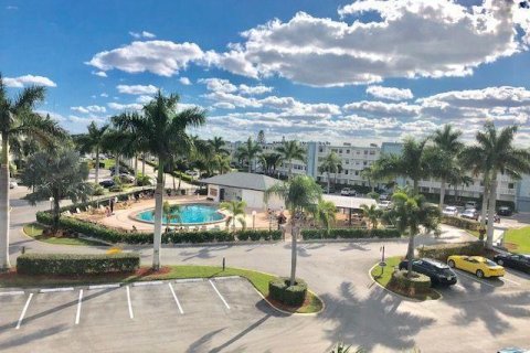 Copropriété à vendre à Boca Raton, Floride: 2 chambres, 81.75 m2 № 1068452 - photo 25