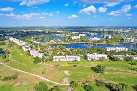 Condo in Pompano Beach, Florida, 1 bedroom  № 1068451 - photo 14