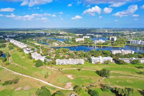 Condo in Pompano Beach, Florida, 1 bedroom  № 1068451 - photo 13