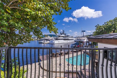 Villa ou maison à vendre à Fort Lauderdale, Floride: 4 chambres, 266.63 m2 № 1160500 - photo 13