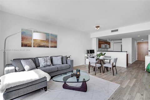 Condominio en venta en Miami, Florida, 1 dormitorio, 74.51 m2 № 1216568 - foto 6