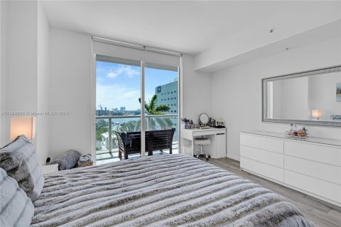 Condo in Miami, Florida, 1 bedroom  № 1216568 - photo 20