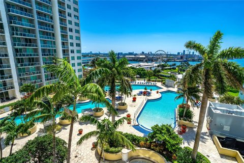 Condominio en venta en Miami, Florida, 1 dormitorio, 74.51 m2 № 1216568 - foto 1