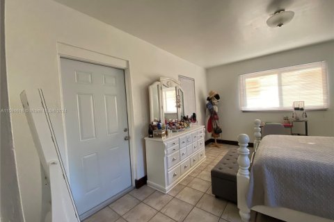 Casa en venta en Homestead, Florida, 4 dormitorios, 188.78 m2 № 1216533 - foto 5