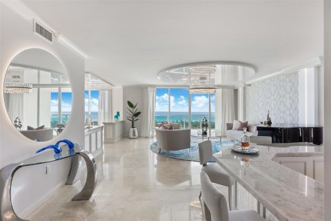 Copropriété à vendre à Miami, Floride: 3 chambres, 303.23 m2 № 1073914 - photo 23